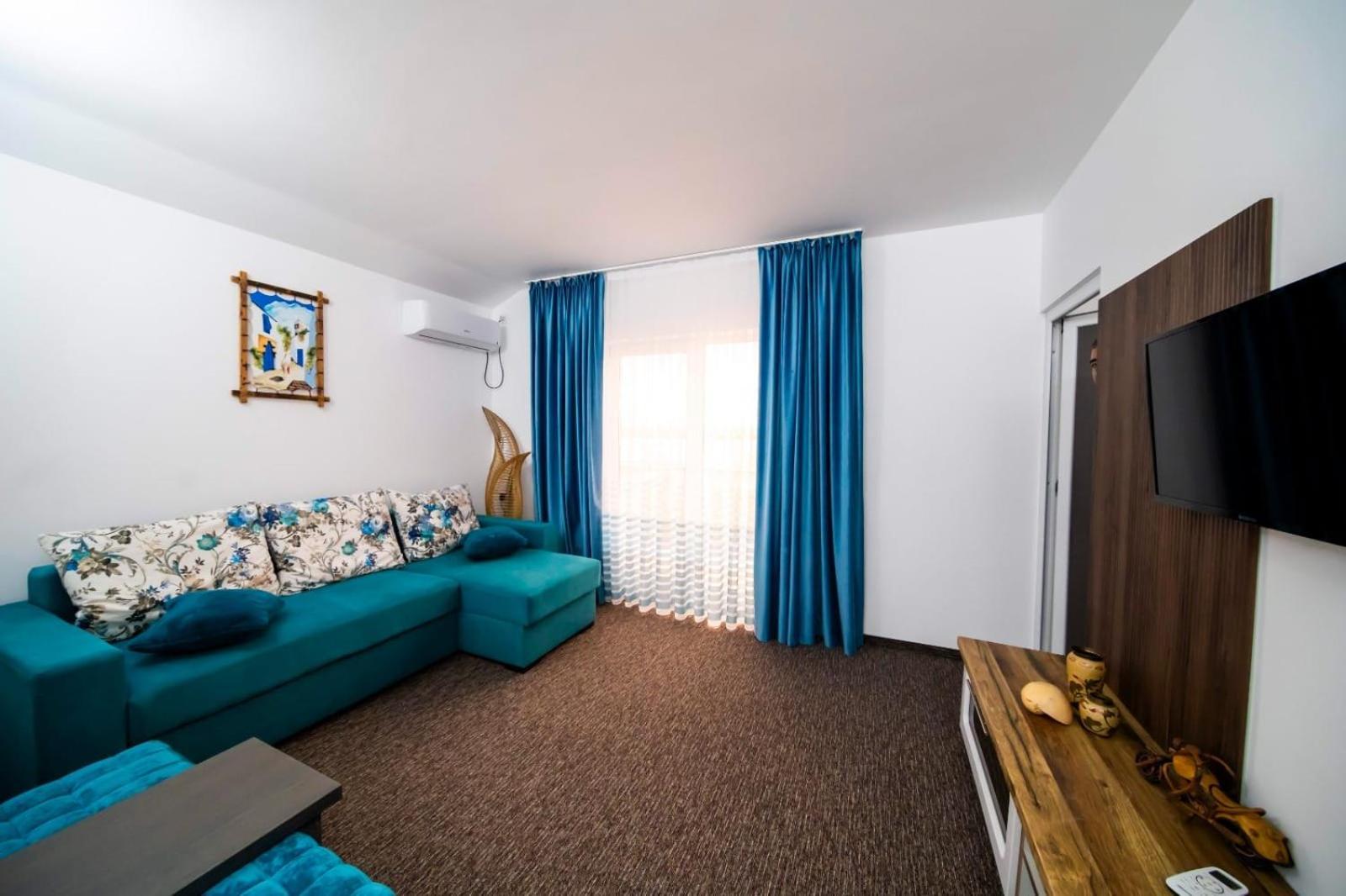 Danube Home Ostrovu Corbului ภายนอก รูปภาพ